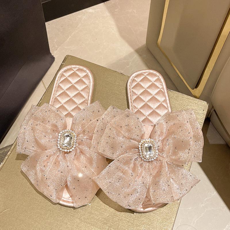 Новые шелковые тапочки с открытым носком для лета, домашние сандалии на мягкой подошве для женщин, роскошная женская обувь, нескользящие тапочки