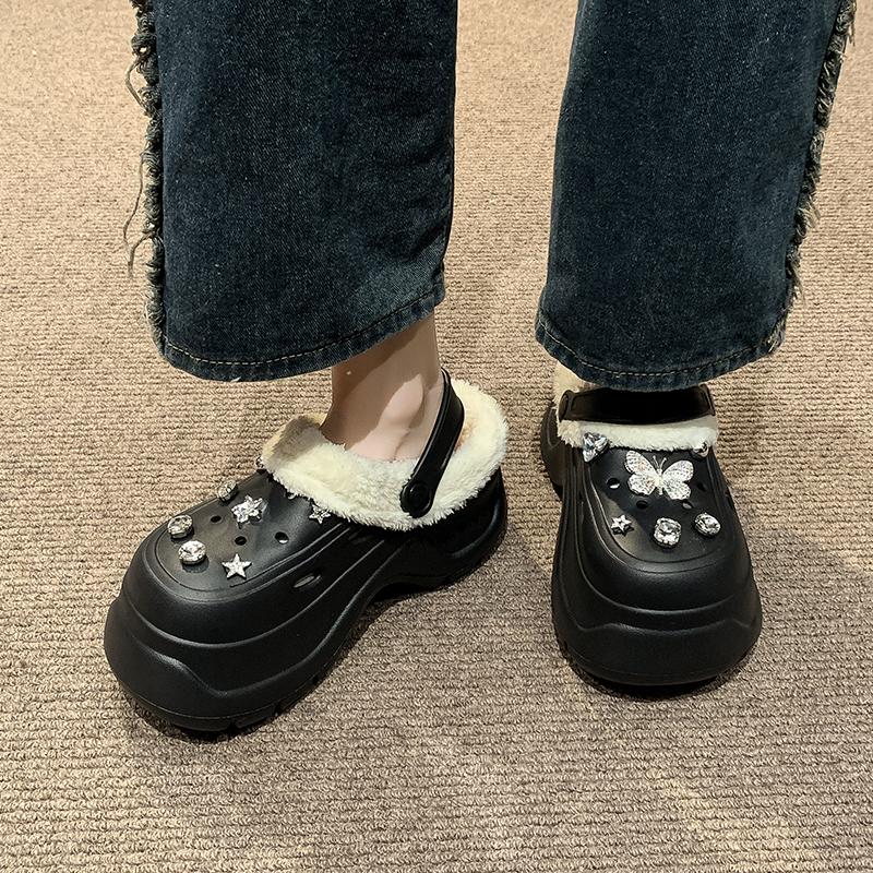 Мода 2024 года, осень и зима, новые женские повседневные однотонные плюшевые тапочки из хлопка со стразами и бабочками
