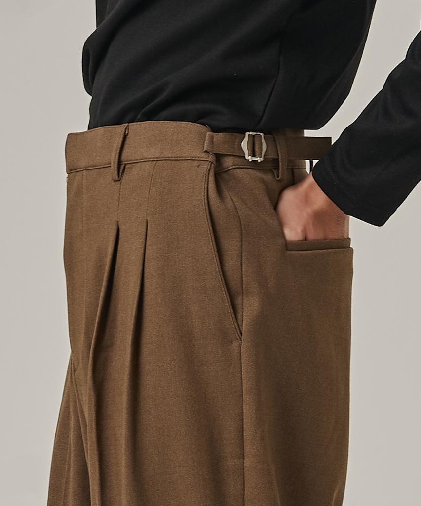 ANALOG MOOD Double-Pleat Wide Winter Slacks (Brown)