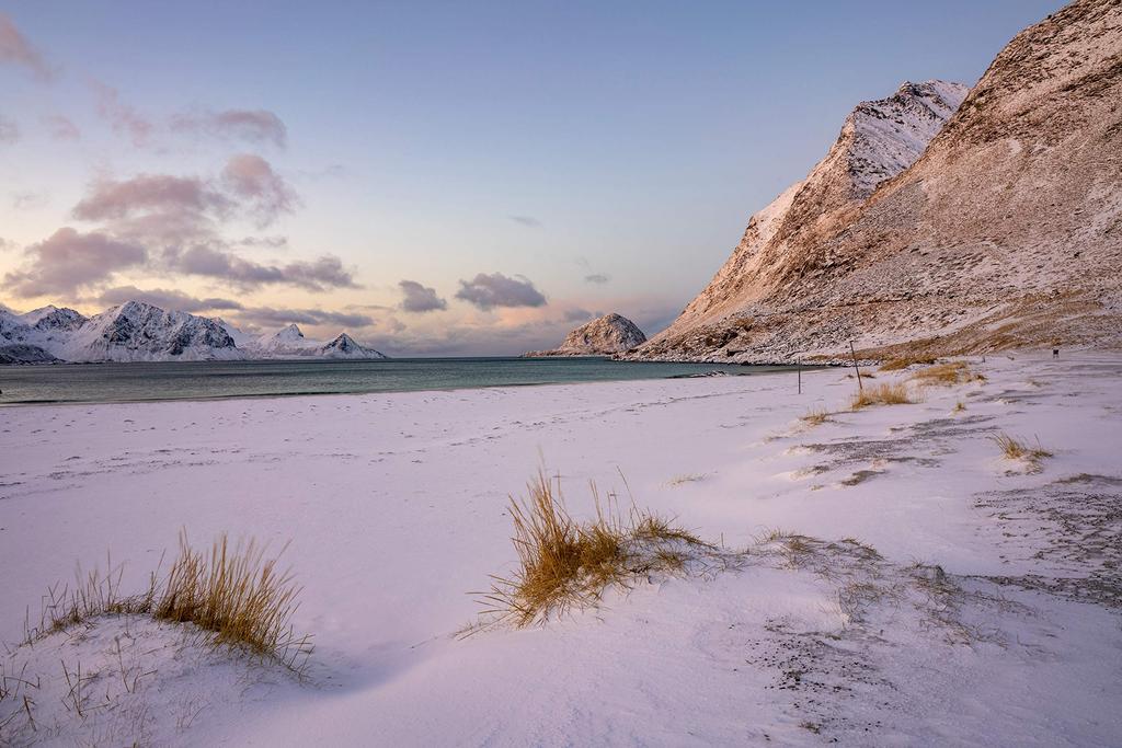 Tamron 24 мм Di III OSD крепление объектива размер беззеркальный F/2.8 M12 (Модель F051) FE (полная совместимость) 24F/2.8DI3OSDF051