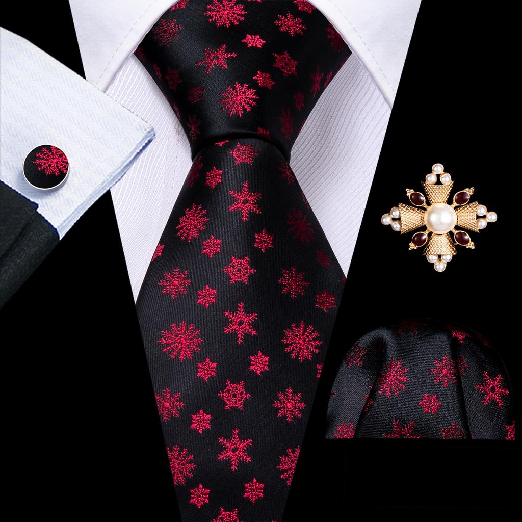 Комплект для мужчин: галстук, брошь и карманный платок