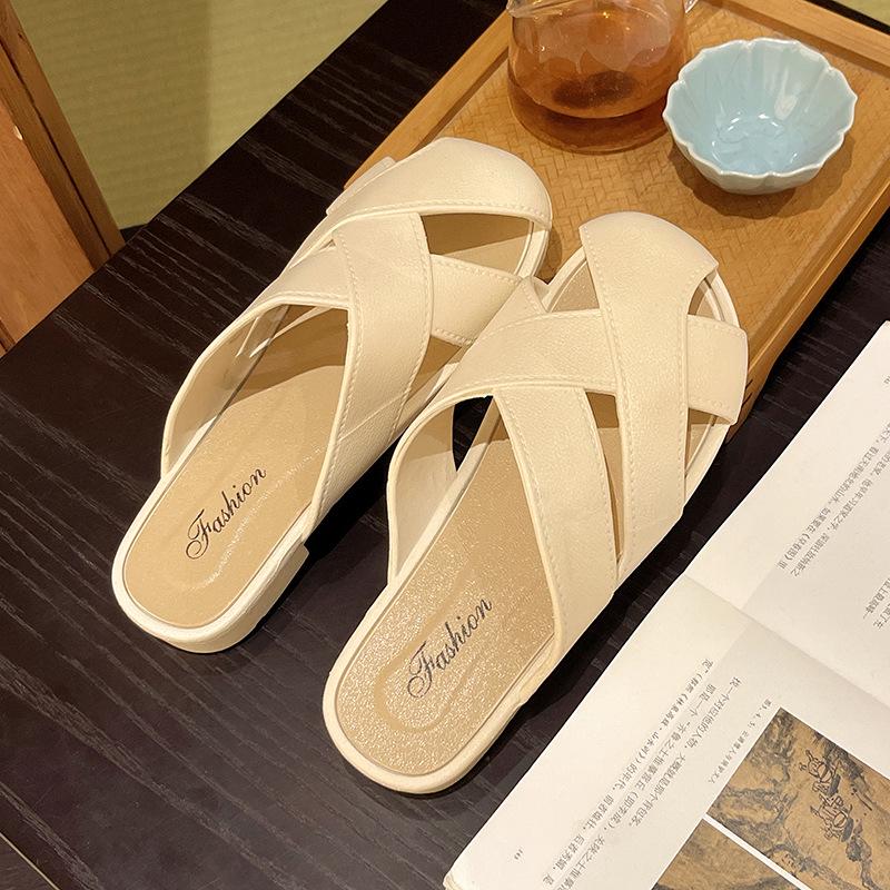 Женские модные летние тапочки Baotou в римском стиле 2024 года — дышащие, ленивые и пляжные сандалии в западном стиле
