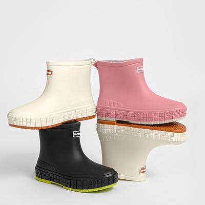 Мода 2025 Новые женские пастельные резиновые сапоги до середины икры Водонепроницаемая всесезонная рабочая обувь Прочная нескользящая удобная обувь для леди
