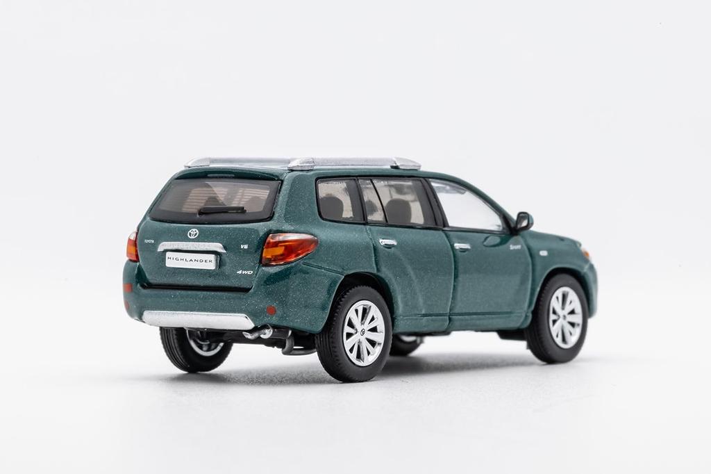 Gaincorp Products Toyota Highlander LHD Green Finished Product 1/64