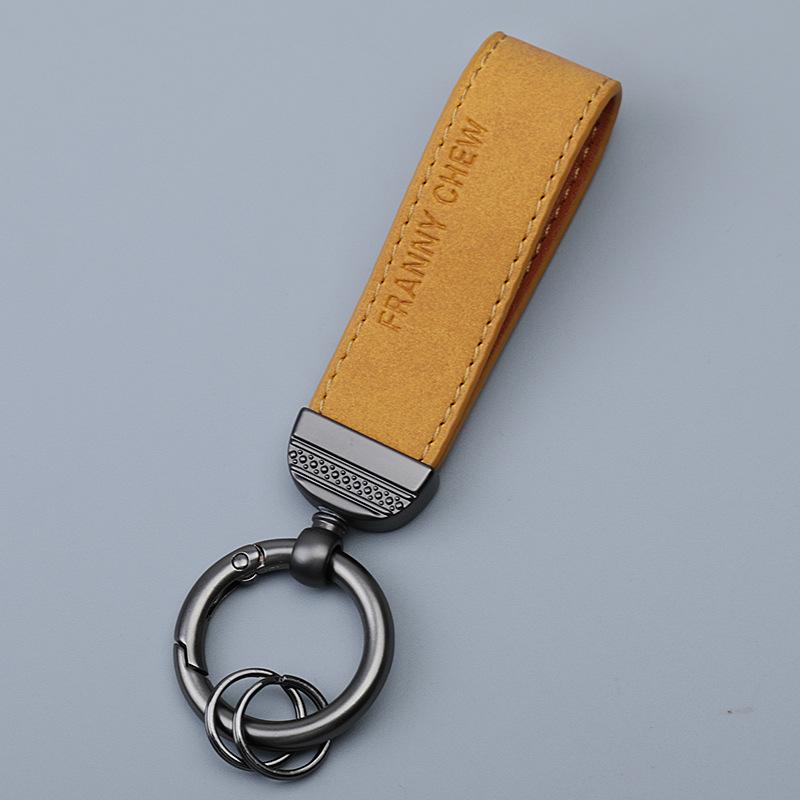 Брелок из натуральной кожи с металлическим кольцом - унисекс-логотип в подарок