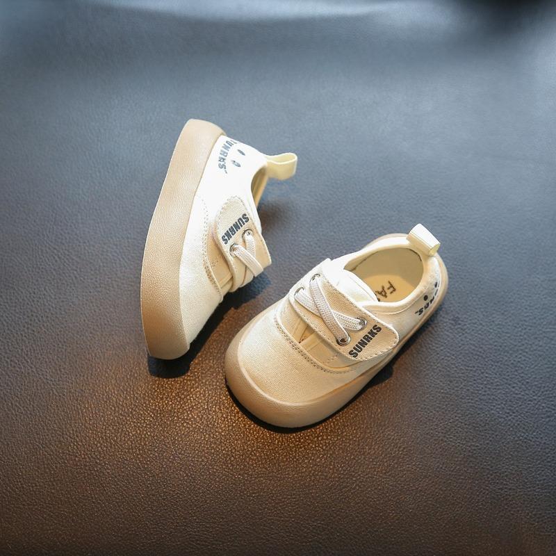 Детская модная парусиновая обувь Мягкая повседневная обувь для детского сада Обувь на шнуровке для мальчиков и девочек Туфли на плоской подошве Белые туфли 2024 Весна Осень Новинка
