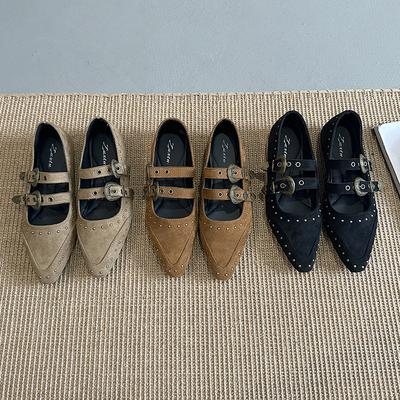 Ретро туфли Мэри Джейн с острым носком и мелким вырезом, женские, осень 2025, новые, с заклепками и ремешком, популярные туфли на плоской подошве