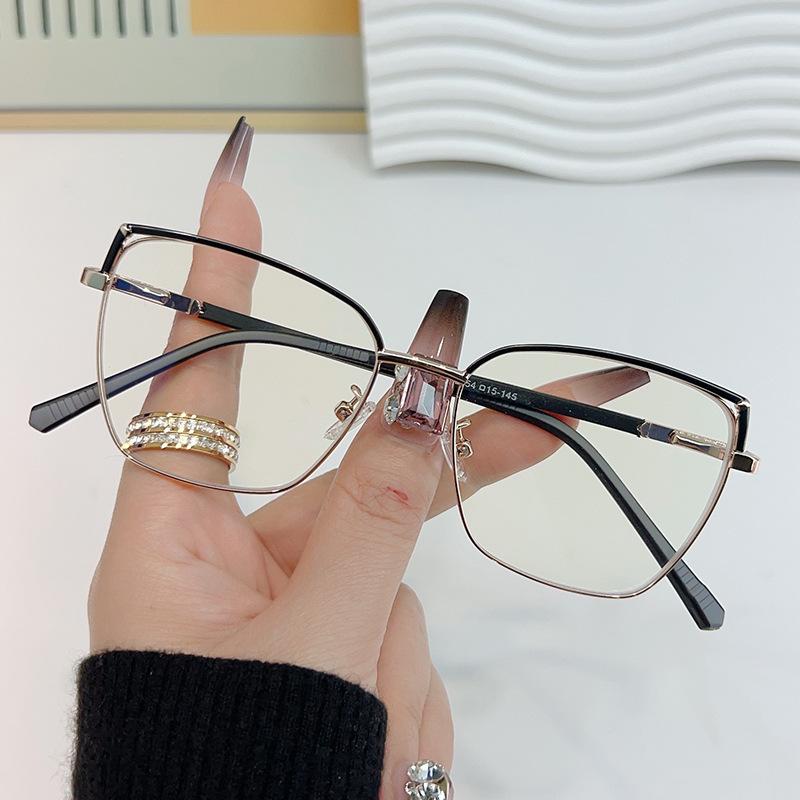 New men's and women's versatile glasses Metal glasses frame Internet celebrity plain face trimming decorative flat mirror can be equipped with myopia