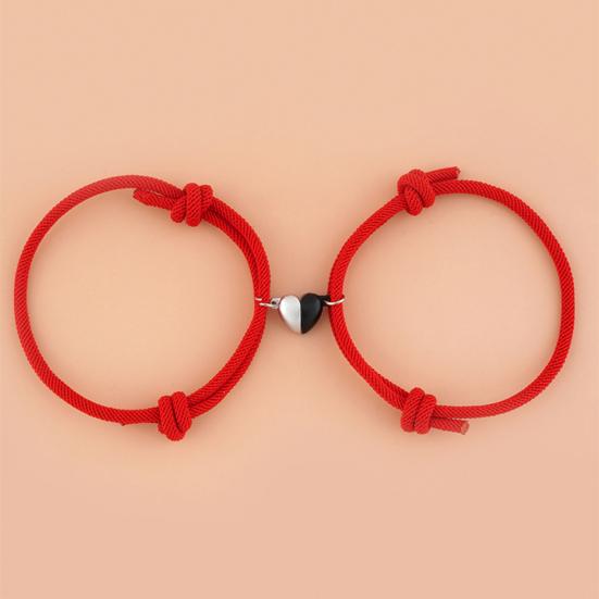 2Pcs/Set Rope Bangle Fade-proof Fine Workmanship Nice-looking Magnetic Heart Pendant Bracelet for Couple