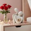 Пара Обнимающаяся Фигурка Романтическая Любовь Объятия Статуэтка Легкая Современная Керамика Сердце Объятия Поделки Домашний Декор Подарок на День Святого Валентина