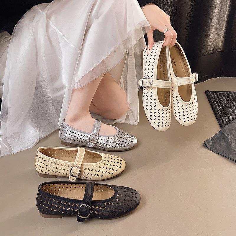 Hollow Mary Jane Shoes Women's Summer New One-pedal Flat-bottomed Comfortable Retro Hole Sandals Doudou Single Shoes