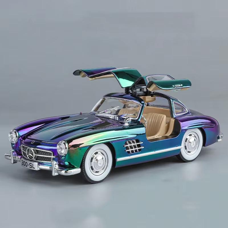 New 1:24 Scale Miniature Alloy 300SL Retro Car Toy Model 4 Doors Openable Vehicle Sound and Light Car Children's Day Gift