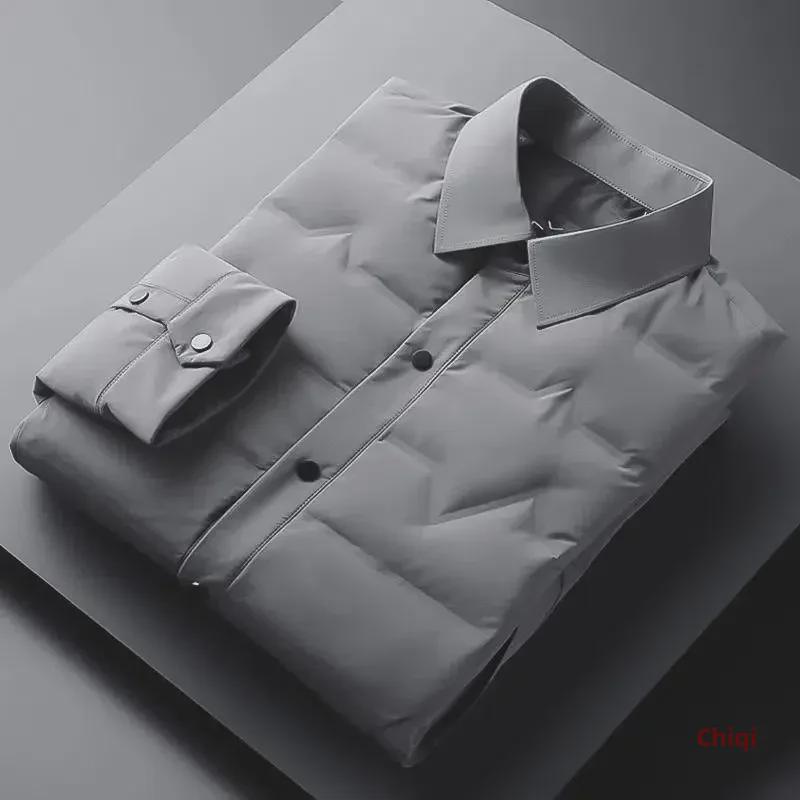 Мужская легкая куртка-пуховик в деловом стиле - теплая, короткая, на белом утином пуху, с воротником-стойкой