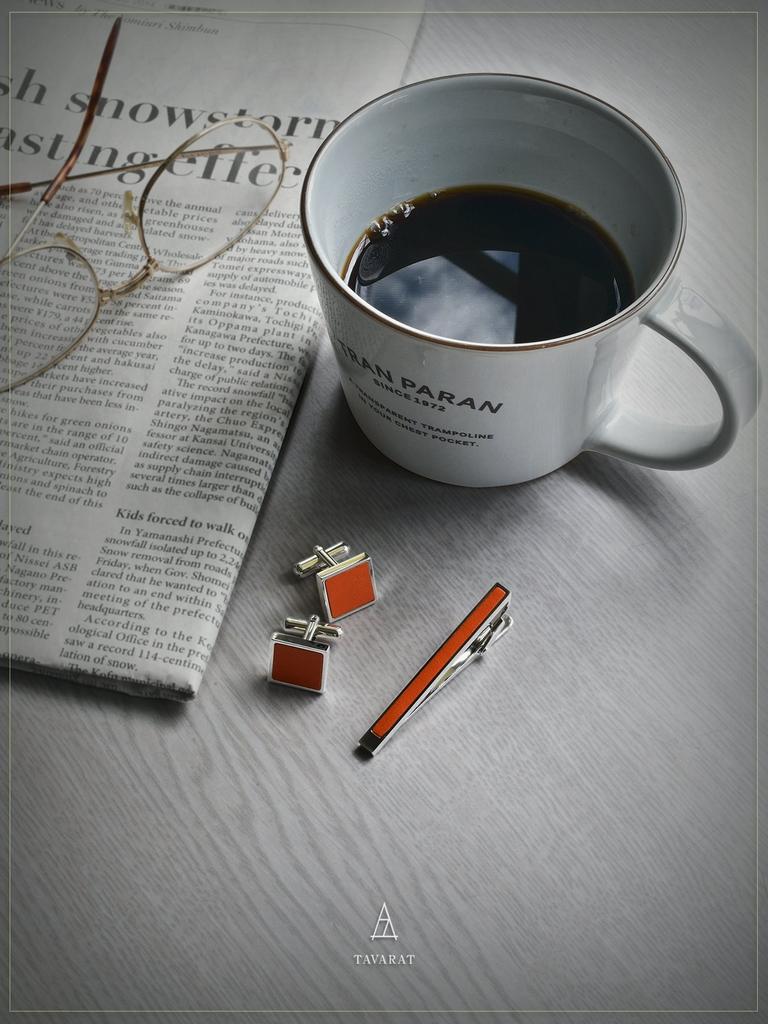 Зажим для галстука и запонки Tabarat Сделано в Японии из натуральной кожи и латуни Мужской набор, (оранжевый)