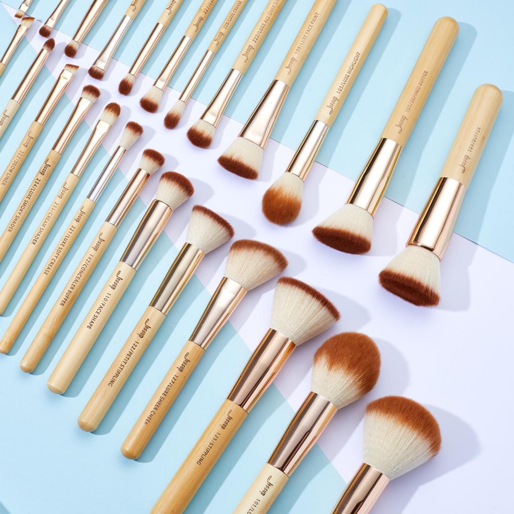 Набор профессиональных кистей для макияжа, 25 шт (Bamboo)