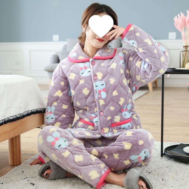 Пижама женская трехслойная утолщенная и милая зимняя можно носить больших размеров теплая стеганая домашняя одежда