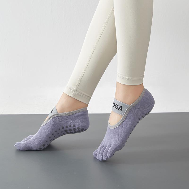 Women's Solid Color Non-Slip Five-Finger Yoga Socks for Pilates and Trampoline