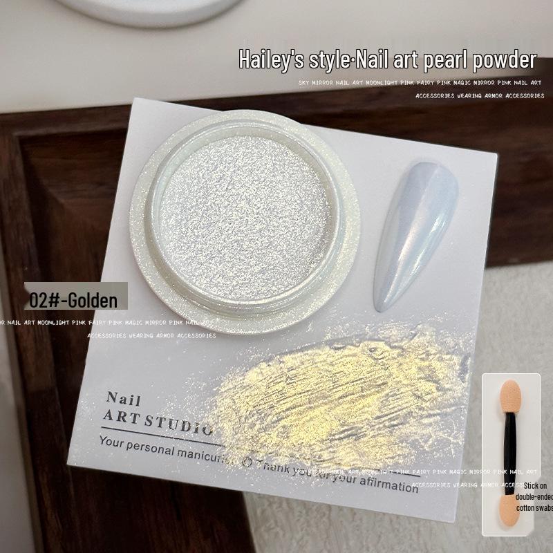 Маникюр с жемчужной пудрой Hailey Lux Satin: Свадебные ногти «Белый лунный свет»