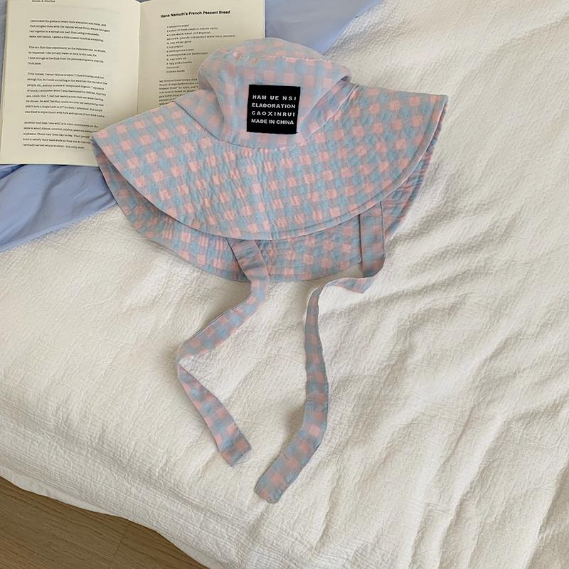 2024 Новая корейская мода красочная клетчатая шляпа-ведро для летних путешествий универсальная широкополая солнцезащитная кепка с ретро-ремешком женская кепка