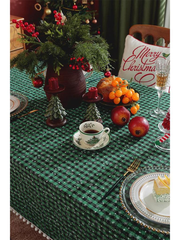 American Yarn-Dyed Holiday Christmas Tablecloth - Red and Green Plaid Cotton Polyester for Coffee and Dining Tables.