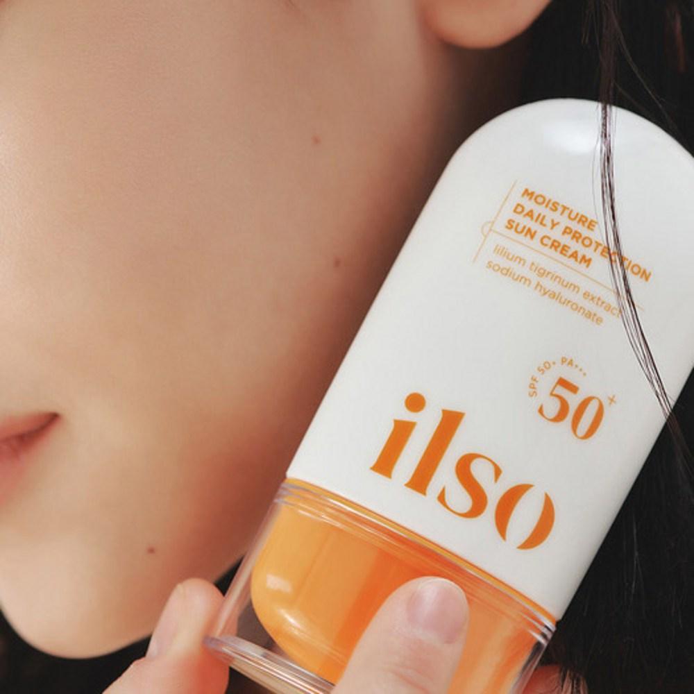 ilso Увлажняющий ежедневный защитный солнцезащитный крем SPF50+ PA+++, 50 мл, 3 шт.