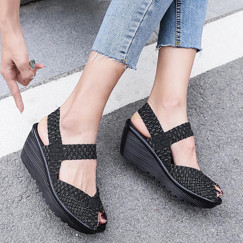 Женские летние сандалии на танкетке, увеличивающие рост, плетеные, пляжные, женские сандалии на танкетке, серые, на платформе, с открытым носком