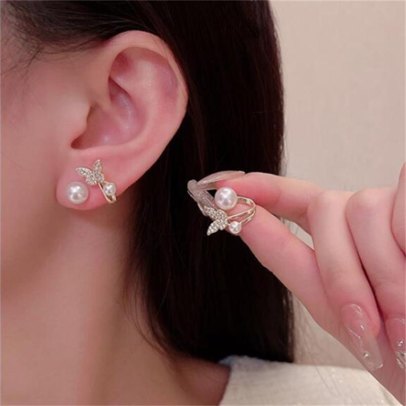 Butterfly Pearl Stud Earrings for Women Creative Design Temperament Personality Jewelry Girl Gift Brincos