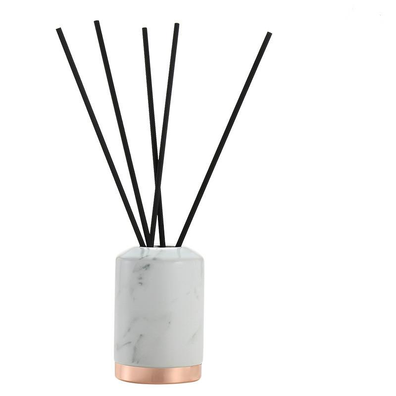 Керамика Набор для ванной комнаты Туалетные принадлежности Стаканчик для рта Подставка для зубных щеток Мыльница Флакон для лосьона Флакон для ароматерапии Набор для ванной комнаты из пяти предметов