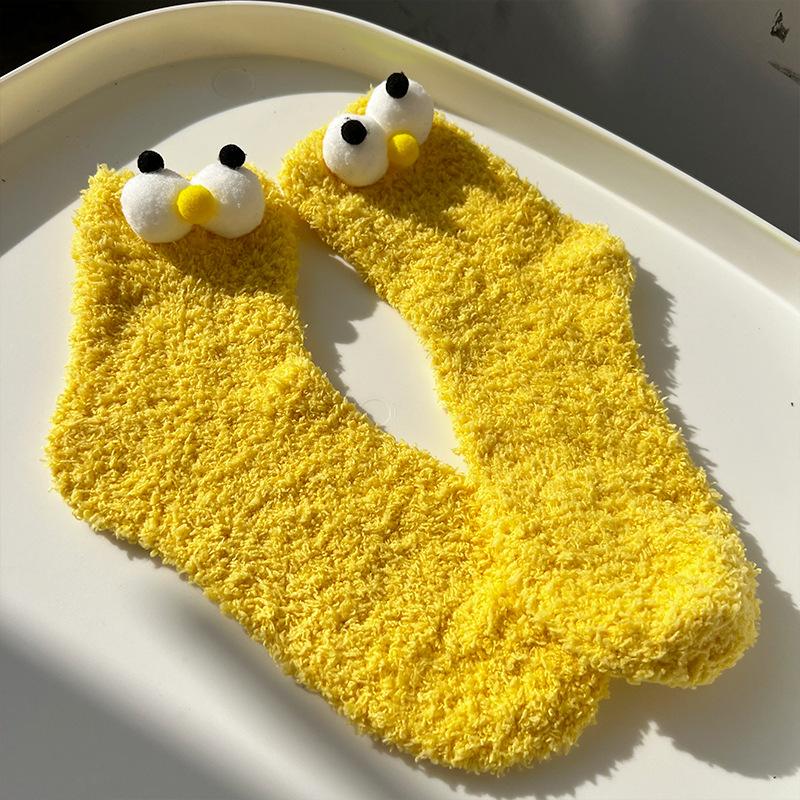 Мультяшные носки с большими глазами для женщин, кавайные милые пушистые плюшевые напольные носки, зимние утолщенные теплые носки из кораллового флиса, женские забавные носки