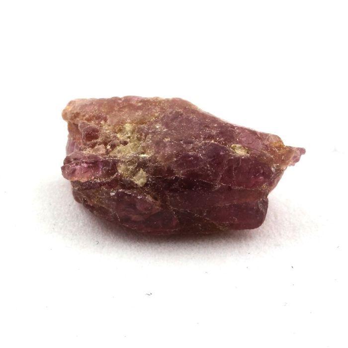 Pierres et Minéraux. Grenat Rhodolite. 7.42 ct. Zambie.