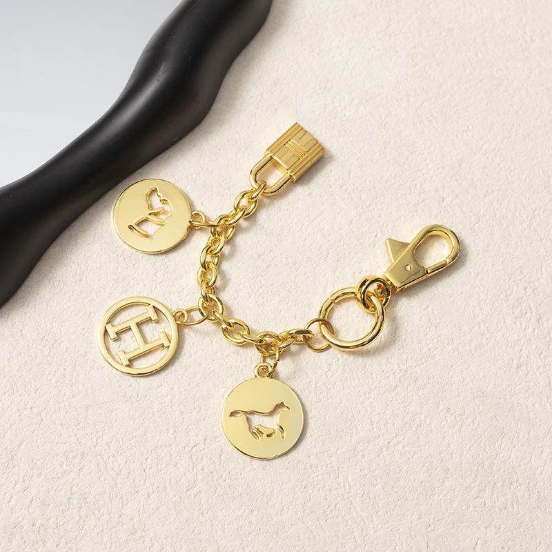 H House Gold Bag Charm Pendant: Women's Decorative Chain Keychain Accessory