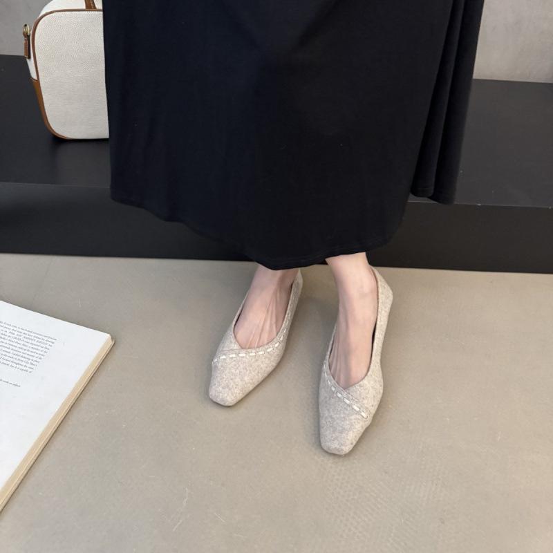 Low-heeled French Light-mouth Single Shoes Women's Shoes Spring 2025 New Temperament Versatile Woolen Evening Shoes