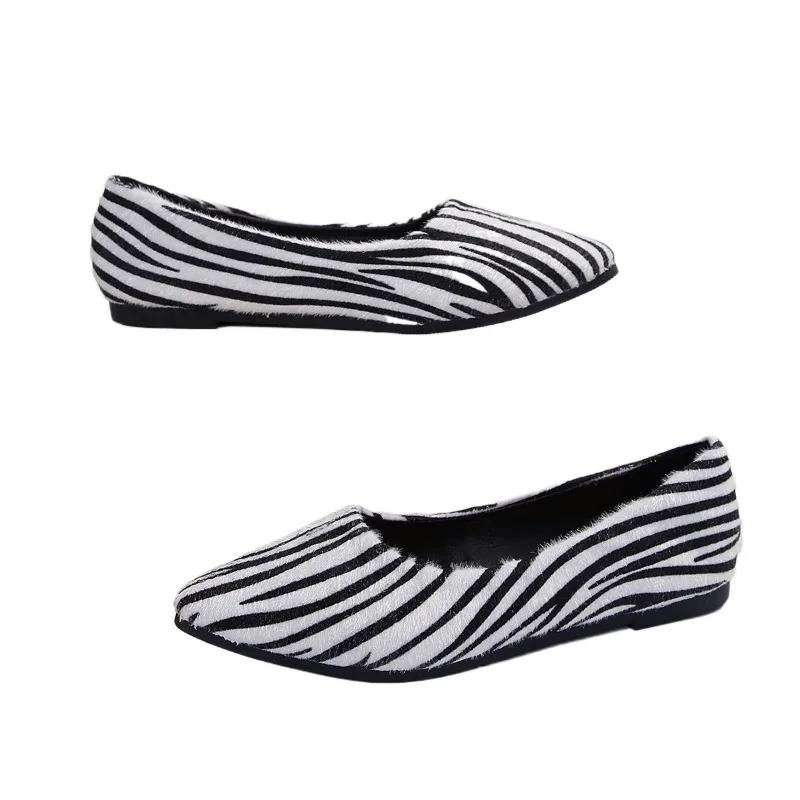 2024 Легкая женская обувь Слипоны женские балетки Повседневные балетки для отдыха на открытом воздухе Женские туфли с острым носком и мягкой подошвой Большие размеры Женская обувь