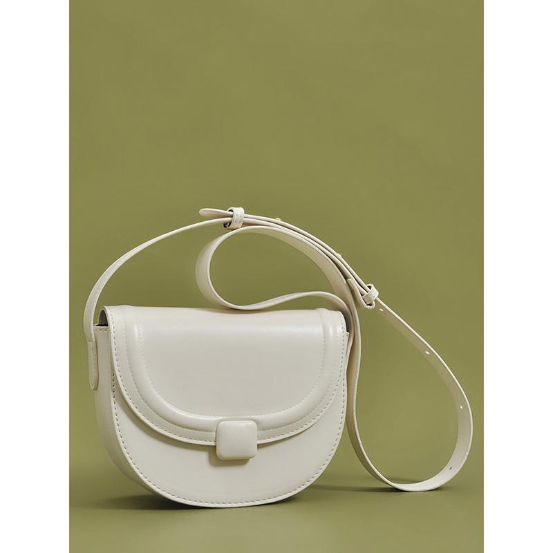 Сумка через плечо женская, весенняя, новая, из искусственной кожи, с магнитной пряжкой, полукруглая, в японском и корейском стиле, сумка через плечо на одно плечо