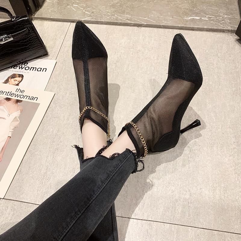 Женские босоножки, летние, новые, с металлической цепочкой и сексуальными черными холодными ботинками, на высоком каблуке, сандалии с застежкой-молнией и закрытым задником, ПУ, туфли для вечеринок, с заостренным носком