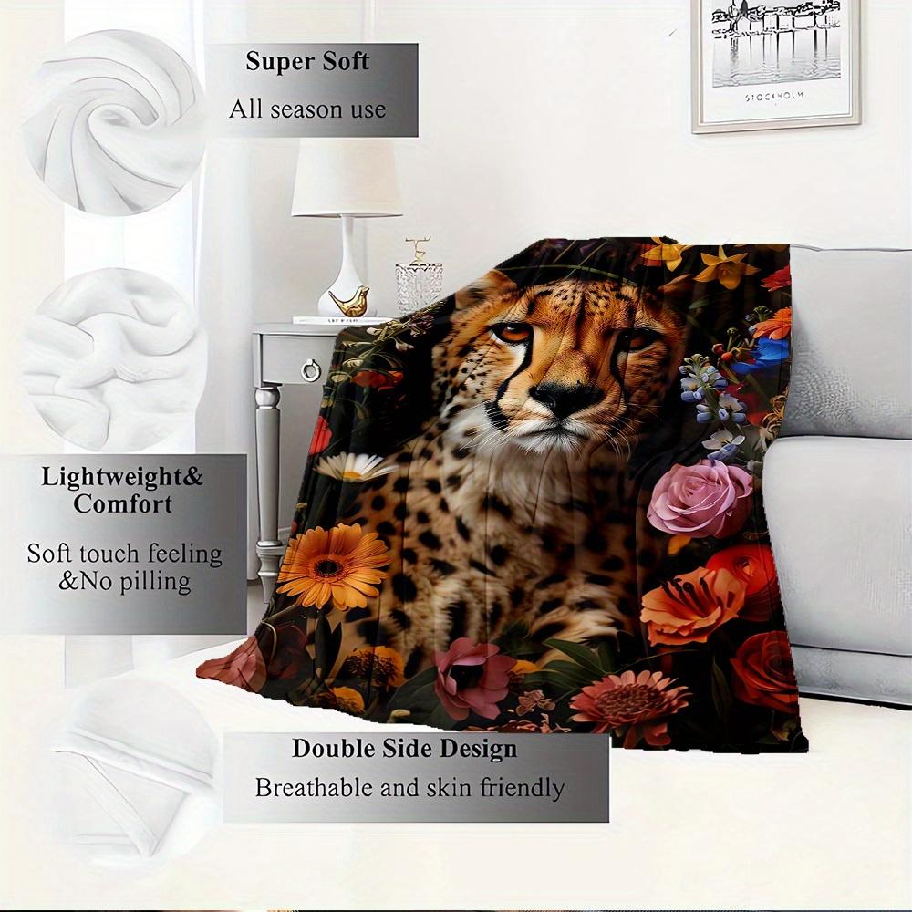 1pc Cheetah,Flowers,Nature Digital Print Flannel Blanket - Contemporary Style, Suitable for All Seasons, Perfect for Home, Travel, or Campin