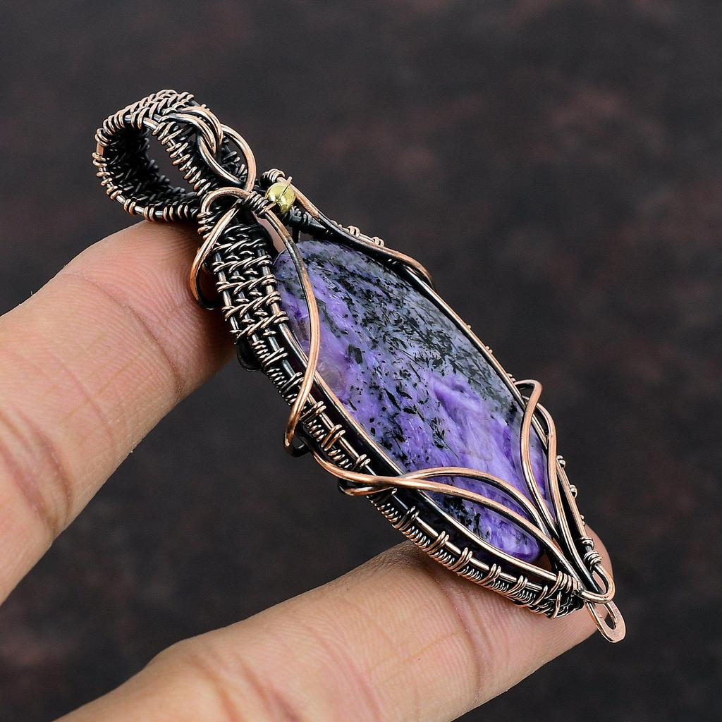 Медный кулон с чароитом, обернутый проволокой, ювелирное изделие ручной работы, кулон с драгоценным камнем, обернутый проволокой, подарок на годовщину, медные украшения с чароитом