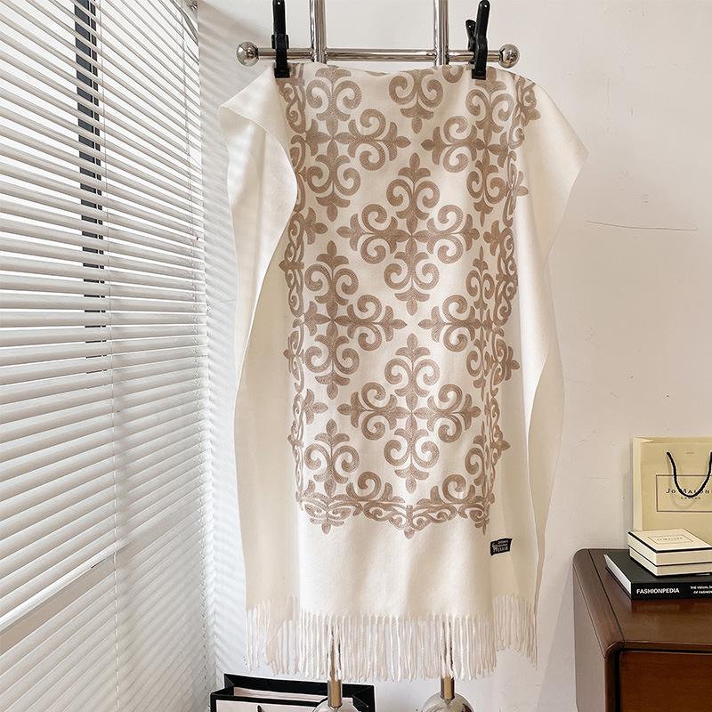 2024 Retro Ethnic Style Embroidered Imitation Cashmere Scarf - Warm & Versatile Fashion for Autumn/Winter