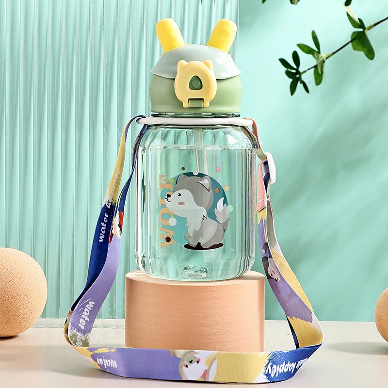 Water bottle Cartoon children's water cup High temperature resistant PC plastic cup Straw cup Kindergarten baby strap cup Primary school kettle