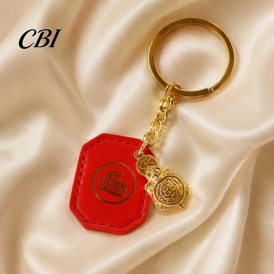 Office Desk Feng Shui Ornament Golden Turtle Decoration for Luck & Wealth, Talisman Hanging Success And Longevity Charm with Faux Leather Sleeve Home