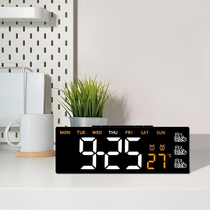 Цифровой будильник ТЕМП Дата Неделя 3 Напоминания о приеме лекарств 2 Будильника 3 Уровня Яркости USB Выход Порт для зарядки 12/24H Светодиодные часы