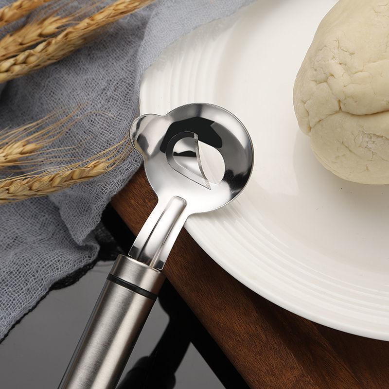Stainless Steel Noodle Cutter Perfect for Beginners and Professionals in Cooking