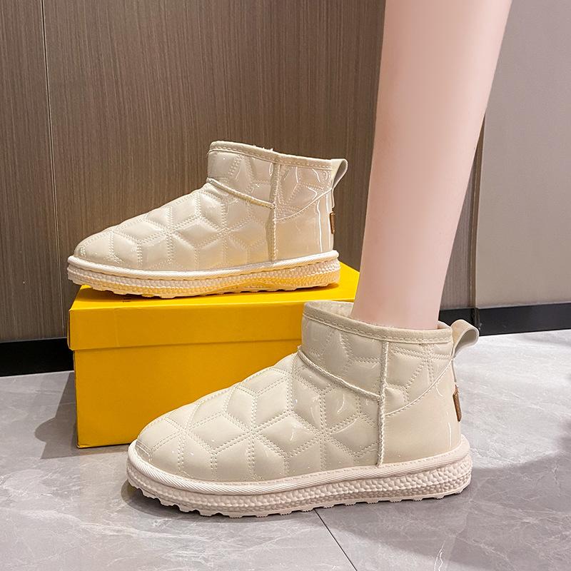 Женские зимние сапоги 2025 новые зимние бархатные утолщенные водонепроницаемые нескользящие в зарубежном стиле теплые хлопковые ботинки для Северо-Востока