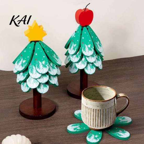 Decorative Wooden Tray for Holiday Table Tree-Shaped Trivets with Storage Stand, Collapsible Heat Resistant Natural Wood Insulation Pad Dishes