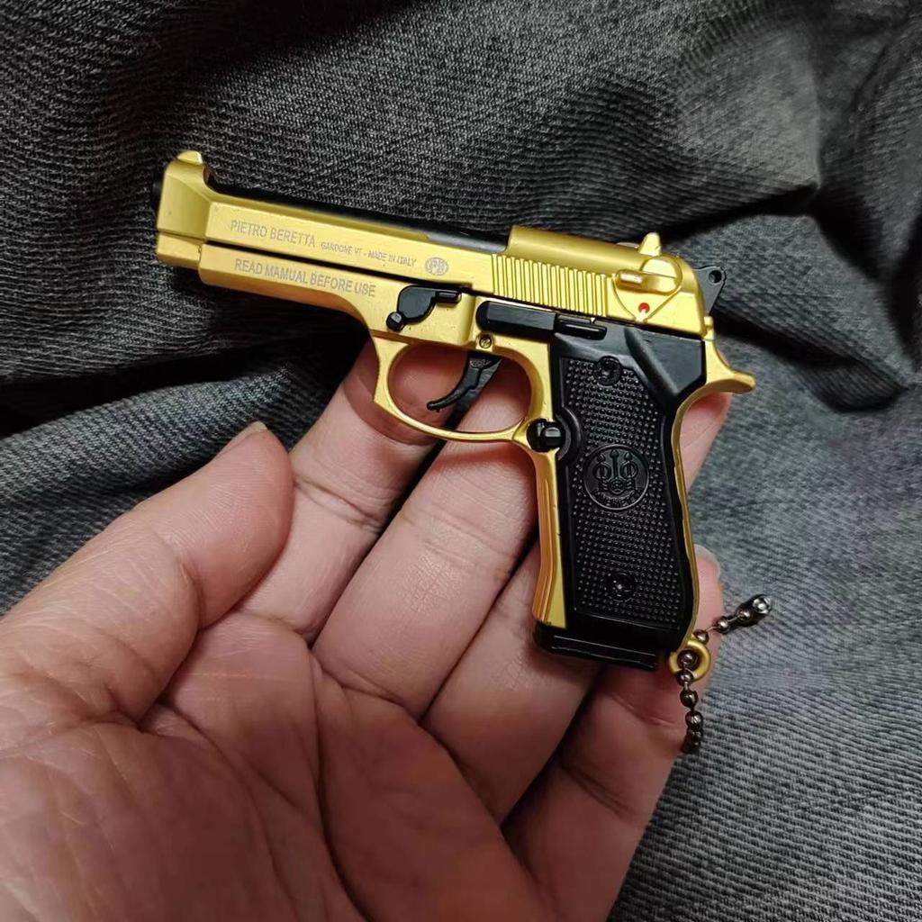 Alloy 1:3 Scale 92F Pistol Keychain Mini M9a3 Toy Gun Weapon Model Metal Keychain For Adult Kids Christmas Gift
