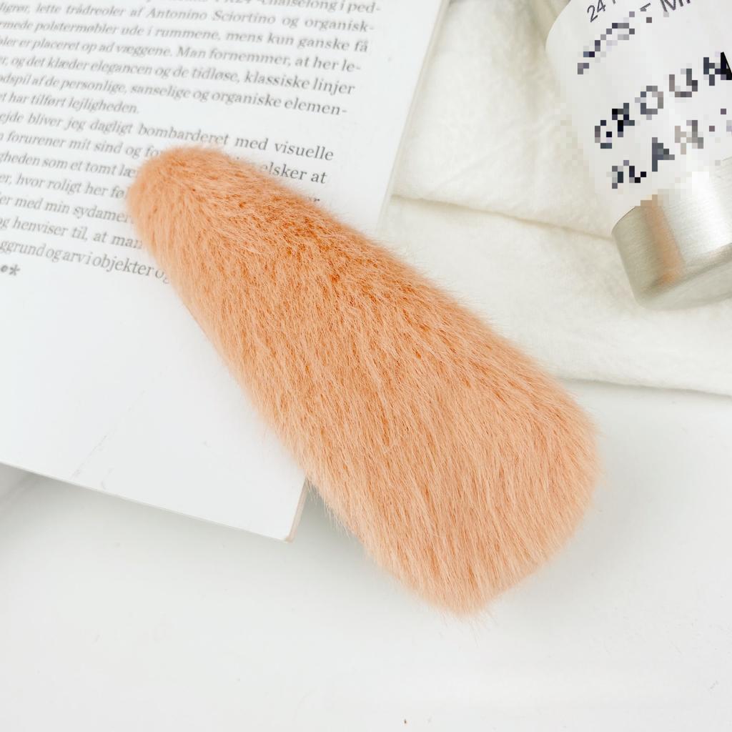 2pcs New Candy Color Soft Plush BB Clips for Girls Bangs Clips Winter Plush Hairpins Faux Fur Barrettes Headwear Hair Accessories