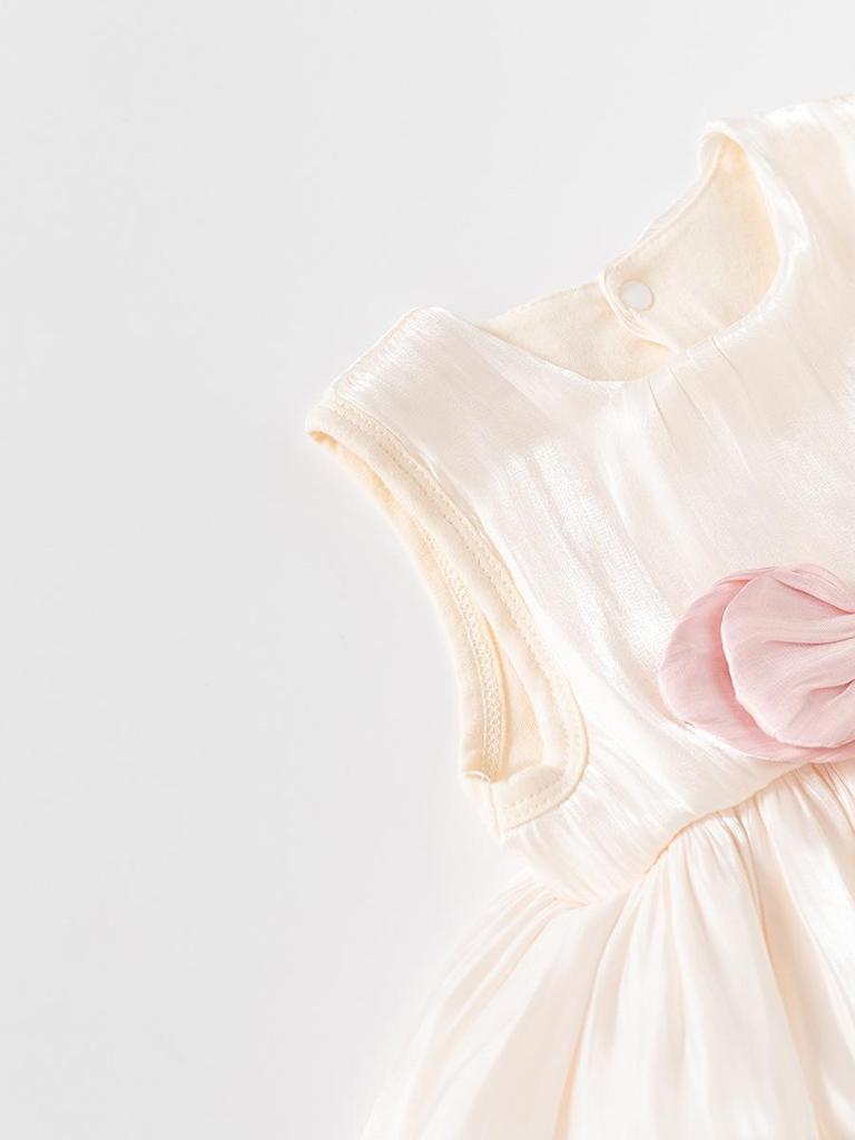 Летний детский комплект: платье без рукавов и комбинезон в стиле принцессы.