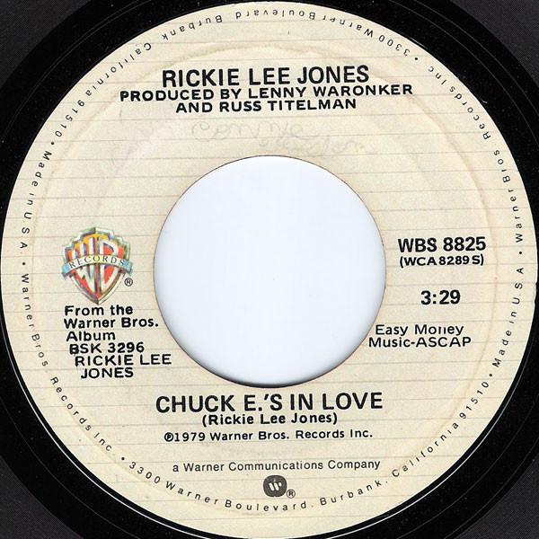 7-дюймовая пластинка RICKIE LEE JONES Chuck E.s In Love WBS8825 Warner Bros. Re 1979 UK Рок Б/У