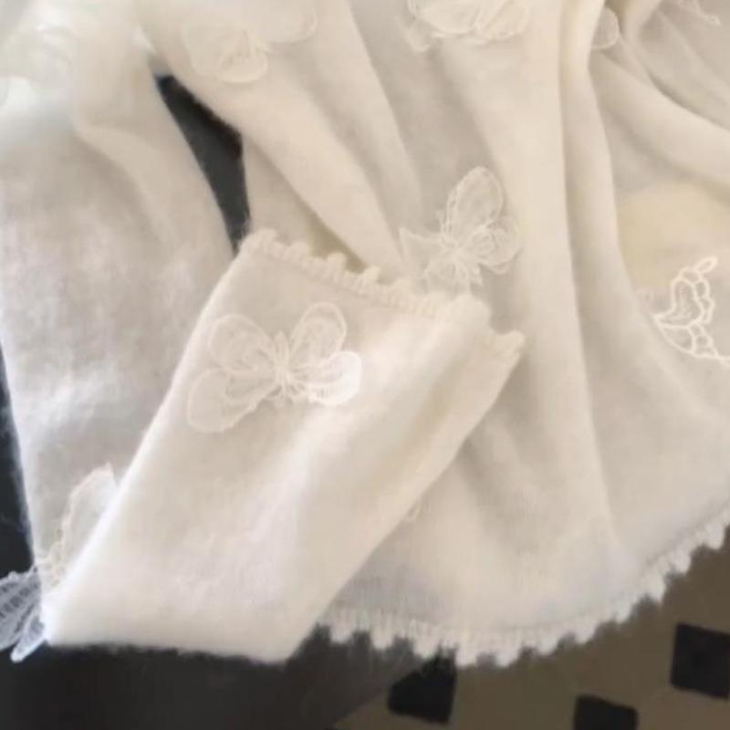 Белый вязаный свитер женский осенний с чувством дизайна рубашка с длинным рукавом топ