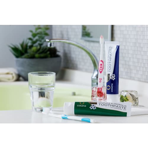 Cosana New Zealand Propolis & Manuka Honey MGO400 + Manuka Oil Toothpaste (Green) 100g